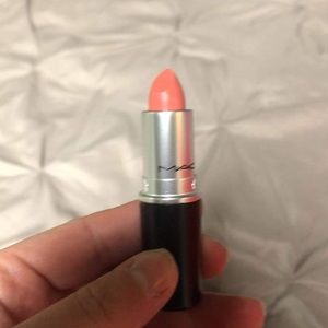 Mac lipstick brand new